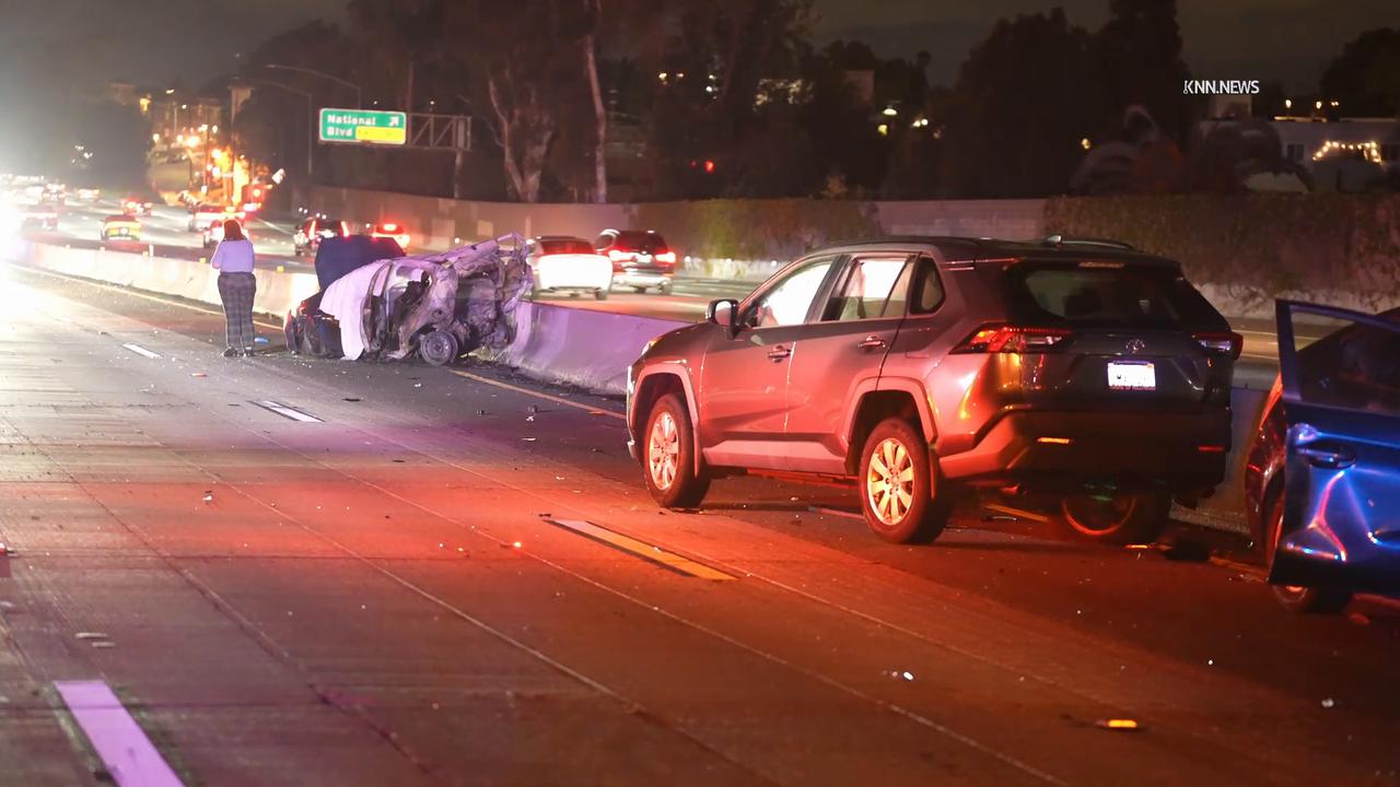 Video thumbnail for US, Los Angeles: Palms Fatal Collision on Freeway Leaves One Dead.