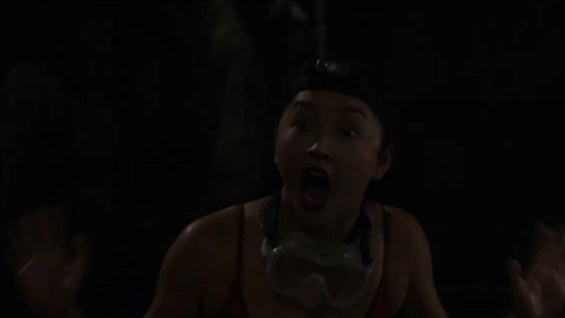 Video thumbnail for The Devil's Mouth: Shark Tooth Sparks Panic