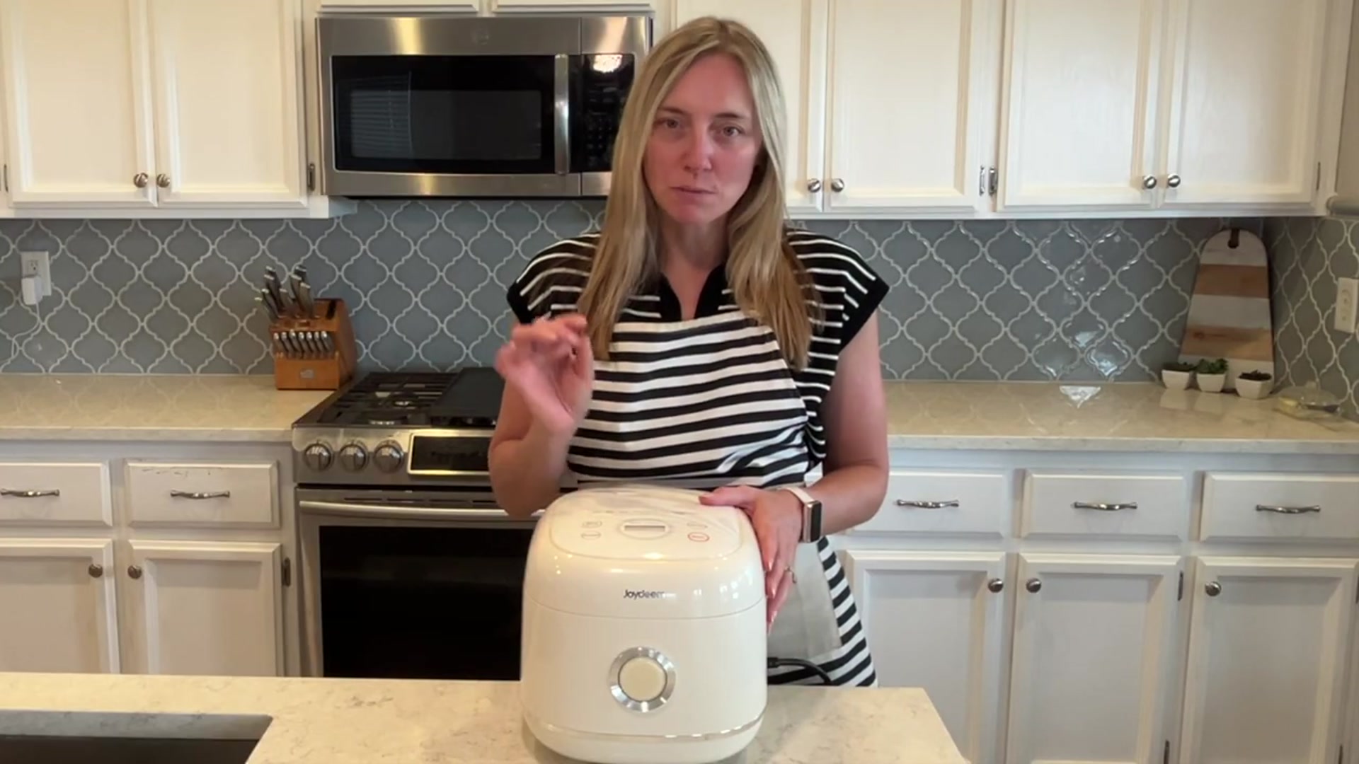 Video thumbnail for 5 Amazing VIRAL Rice Bowl Recipes   The EASIEST Meals   Molly Purcell(720P HD)