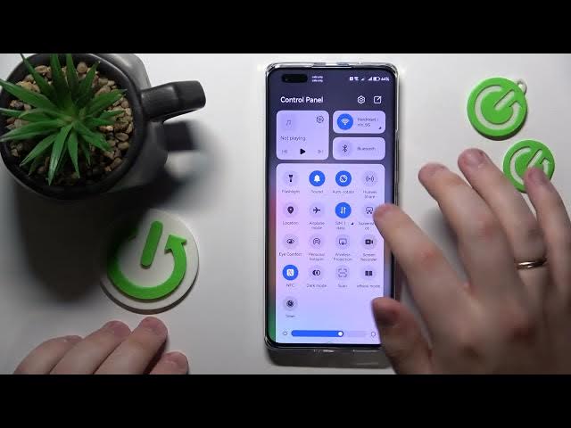 Video thumbnail for How to Use HUAWEI Share - Setting the Feature Up & Sending Files through It