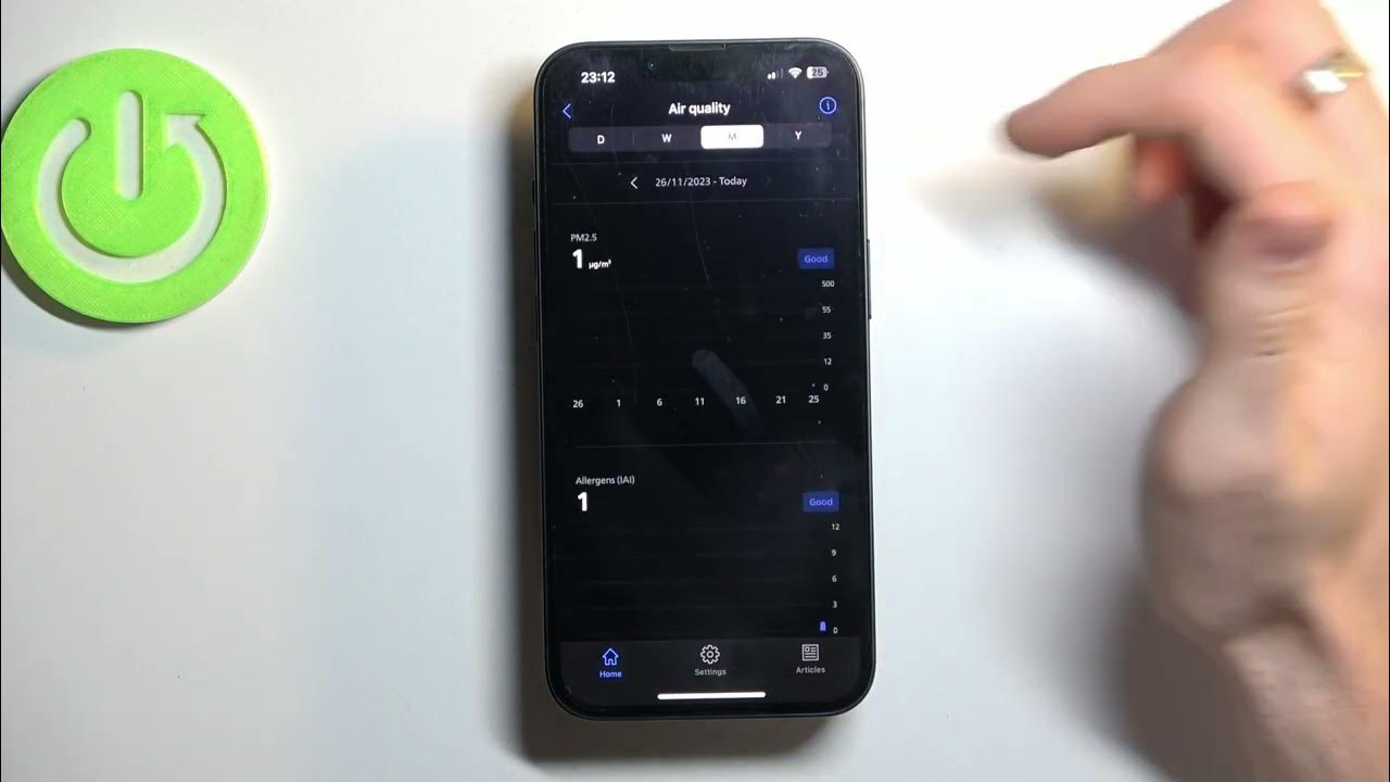 Video thumbnail for How to Check the Air Quality via Philips Air Purifier 2000 - Philips Air+ App
