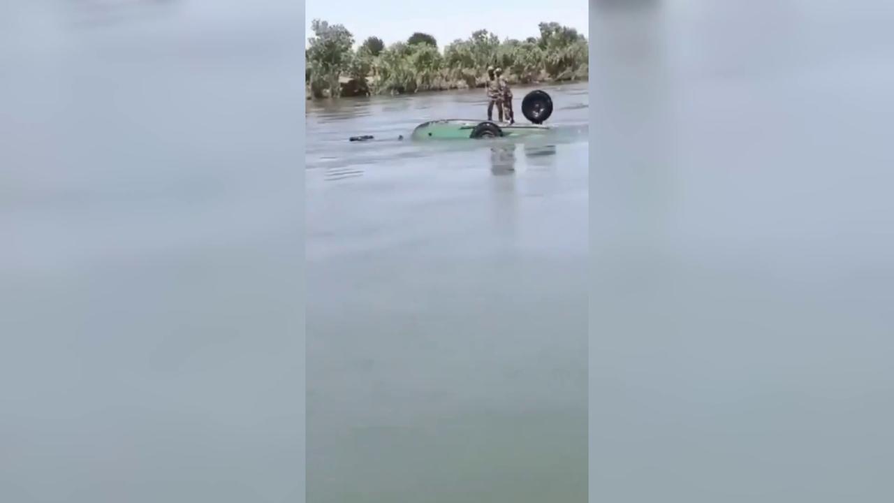 Video thumbnail for Syria: Syrian Forces Capsize Into Euphrates River.