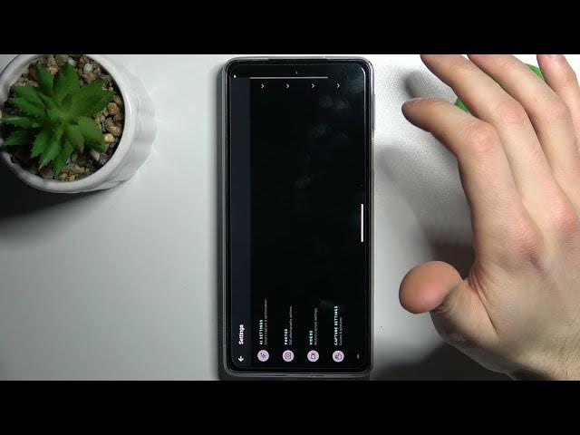 Video thumbnail for How to Activate Camera Mirroring on MOTOROLA Edge 30 Pro - Disable Camera Mirror