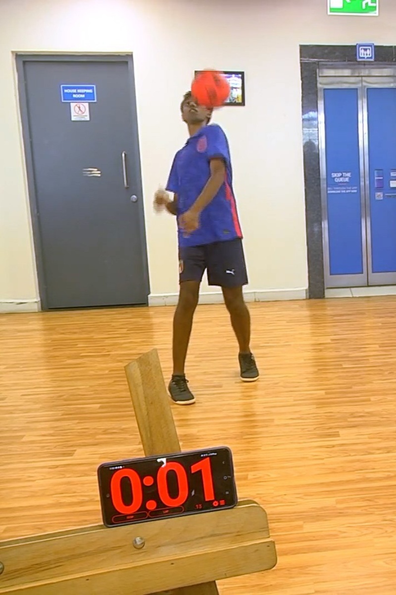 Video thumbnail for Fastest time to complete 10 Maradona Seven football tricks - 26.75 seconds by Aditya Srikakulam