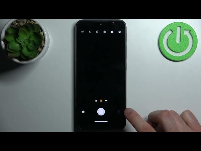 Video thumbnail for Motorola Defy - How To Add Watermark