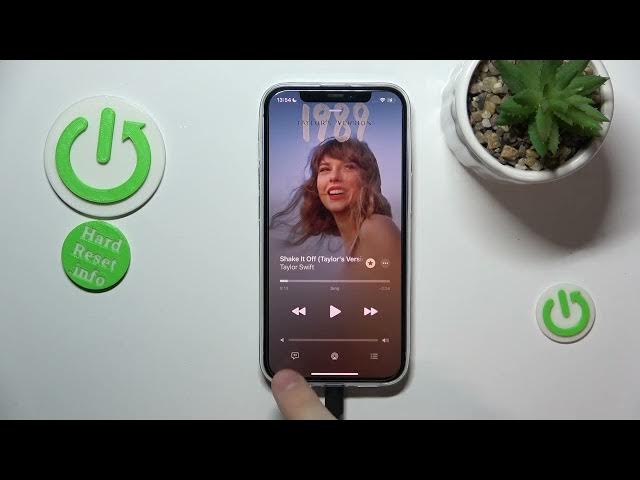 Video thumbnail for Sing Along with Lyrics: Enhancing Your Music Experience on Apple Music!