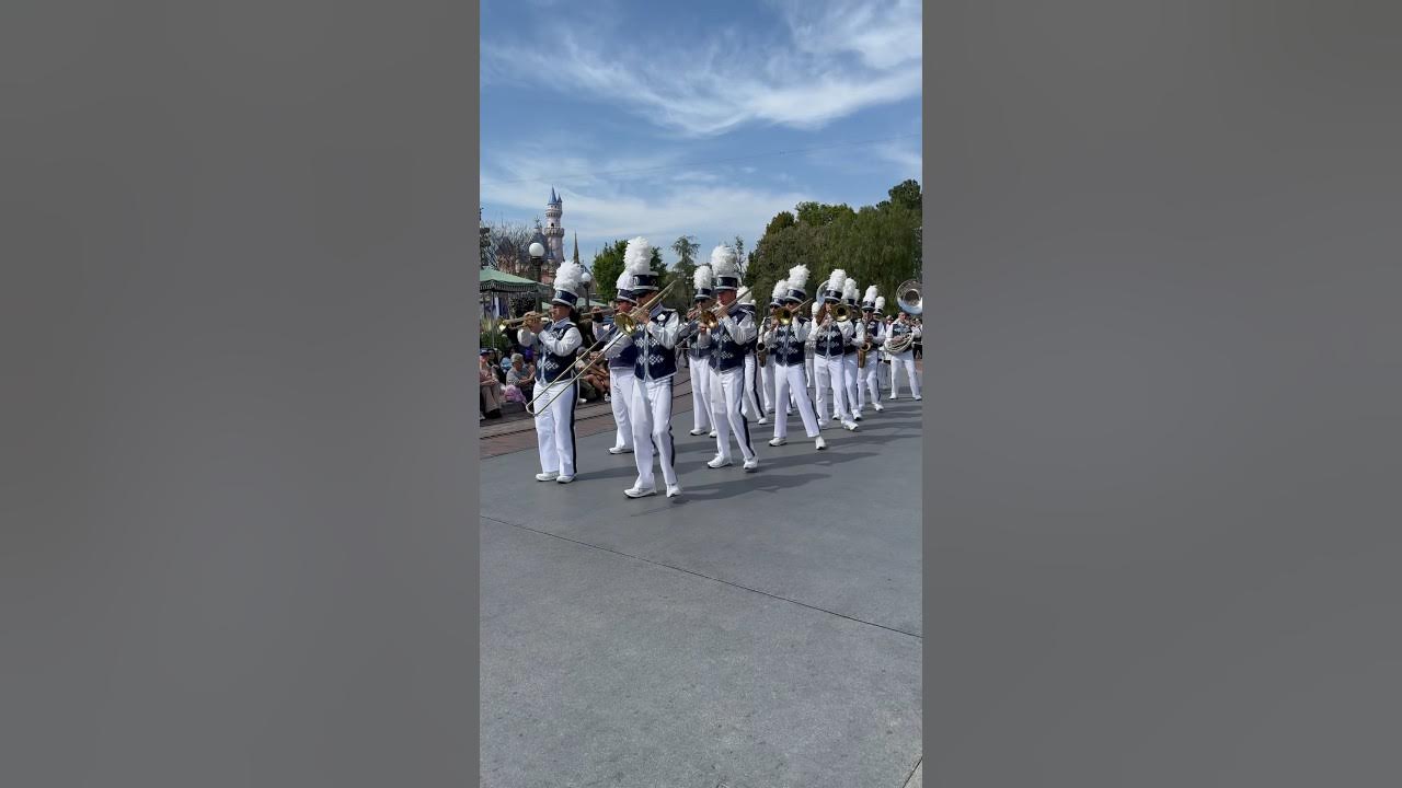 'Video thumbnail for We love the #DisneylandBand when visiting #Disneyland! How about you?!'