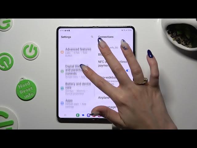 Video thumbnail for How to Turn On & Turn Off the Fast Wireless Charging Option on SAMSUNG Galaxy Z Fold5