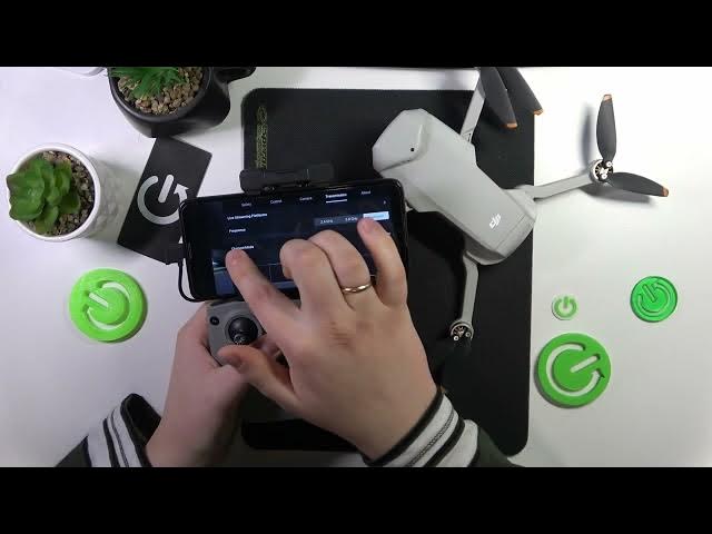 Video thumbnail for How to Switch the Transmission Frequency in DJI Mini 2 SE