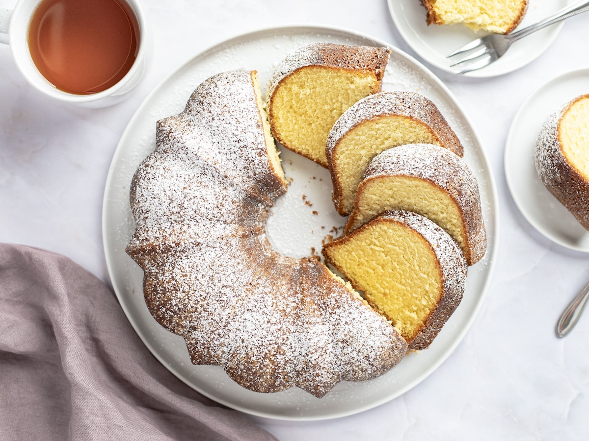 'Video thumbnail for Best pound cake Recipe '