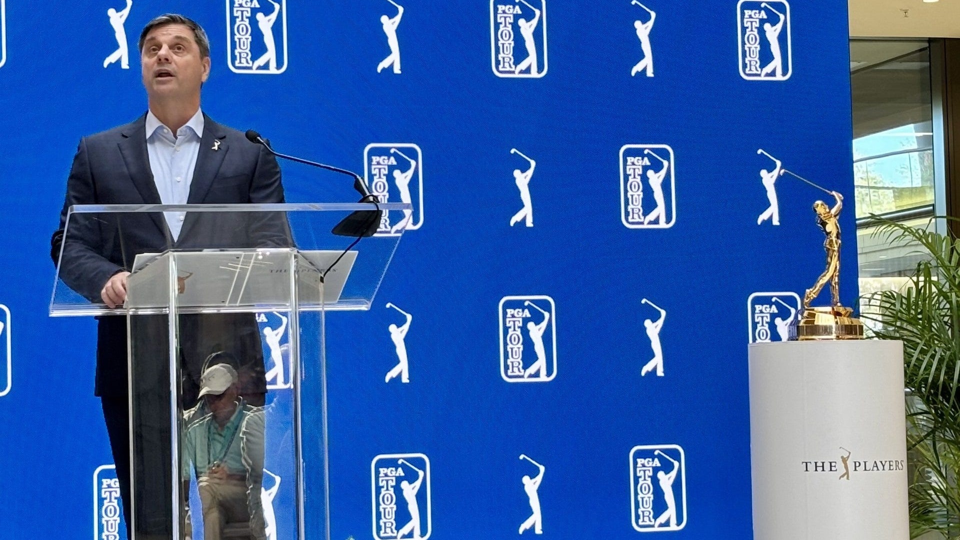 Video thumbnail for FedEx Cup Playoffs: Players Debate New Championship Format