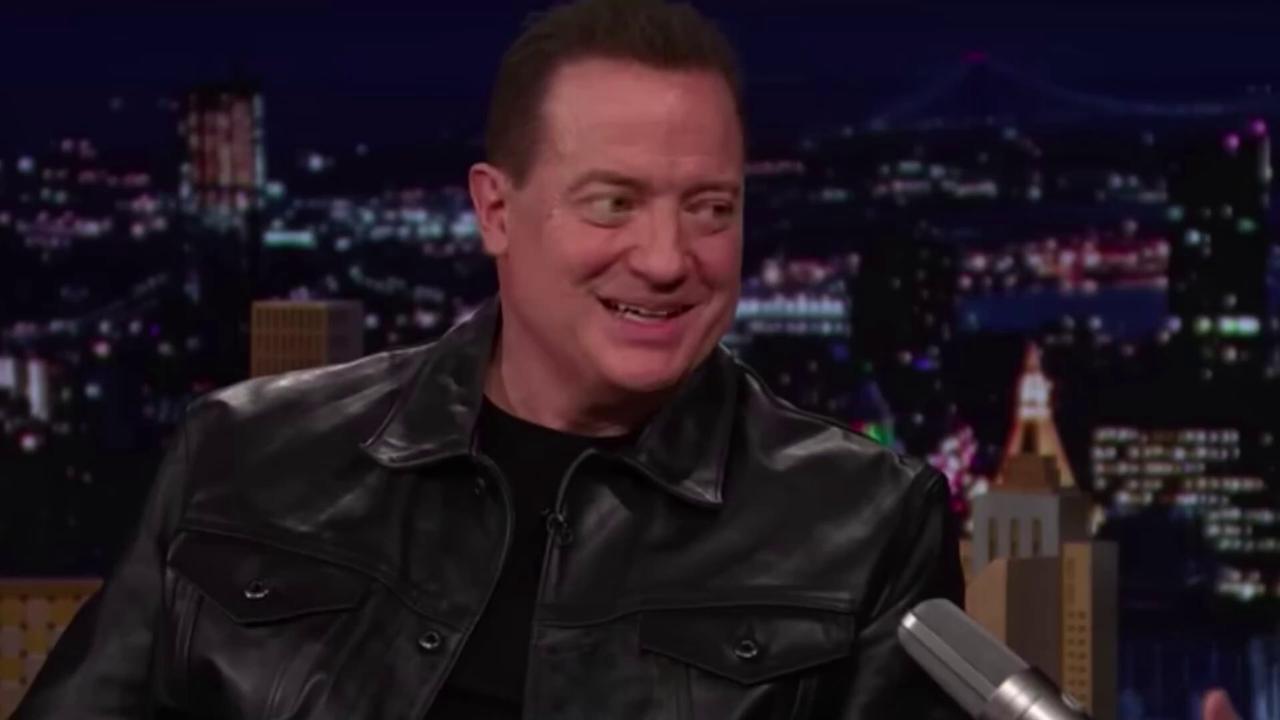 Video thumbnail for Brendan Fraser 'doing his best' to get in shape for The Mummy 4.