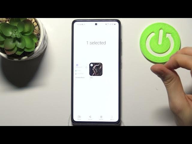 Video thumbnail for How to Hide and Unhide Photos in Gallery on SAMSUNG Galaxy A52s? – Secret Photos in Gallery