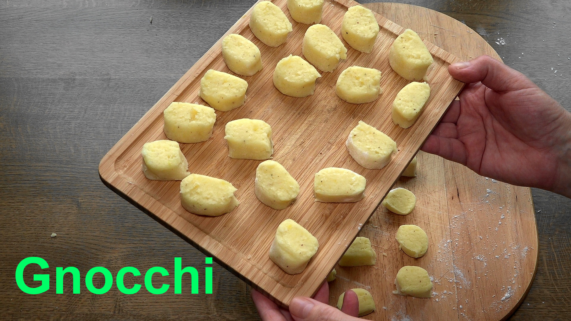 Video thumbnail for Gnocchi selber herstellen