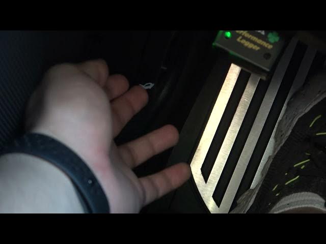 Video thumbnail for How to Lift Up the Hood in Alfa Romeo Giulia - Open Bonnet by Lever