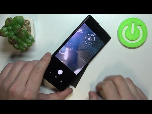 Video thumbnail for How to Take Selfie Using Palm Gesture on SONY Xperia XZ2 // Auto Capturing // Hand Shutter