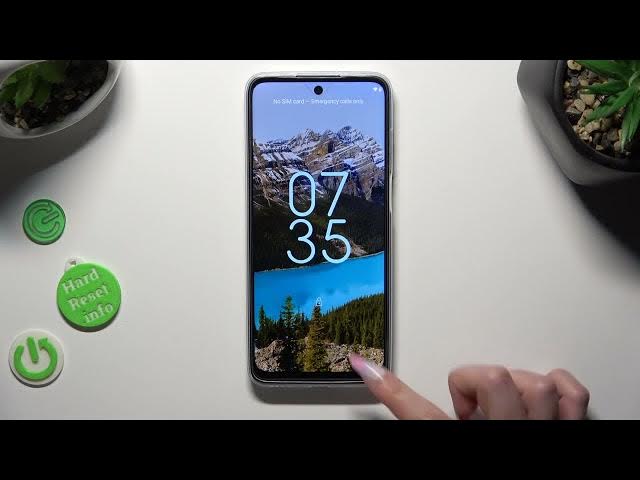 Video thumbnail for How to Add an Emergency Number on MOTOROLA Moto G32 - Marking a SOS Contact