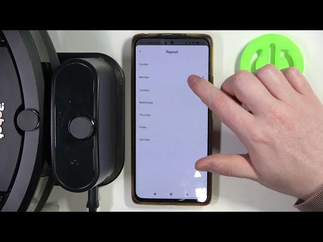 Video thumbnail for How To Manage Do Not Disturb Mode On iRobot Roomba 989