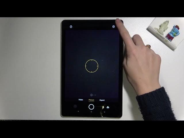 Video thumbnail for How to Turn On / Turn Off Camera Mirror Effect on REALME Pad // Flip Selfie