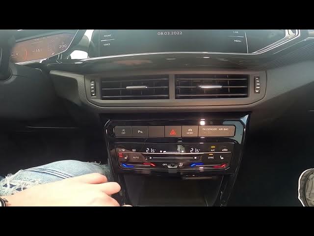 Video thumbnail for How to Synchronize Airflow in Volkswagen T-Cross ( 2018 - now ) - Sync Climate Control