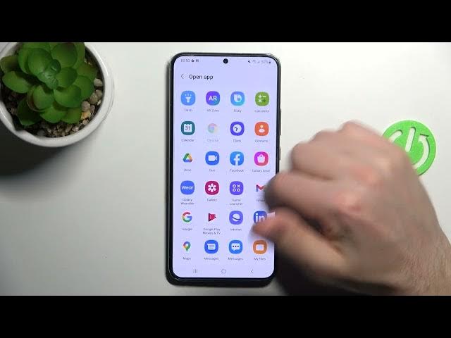 Video thumbnail for How to Customize Quick Launch on SAMSUNG Galaxy S22+ // Power Button and Volume Key