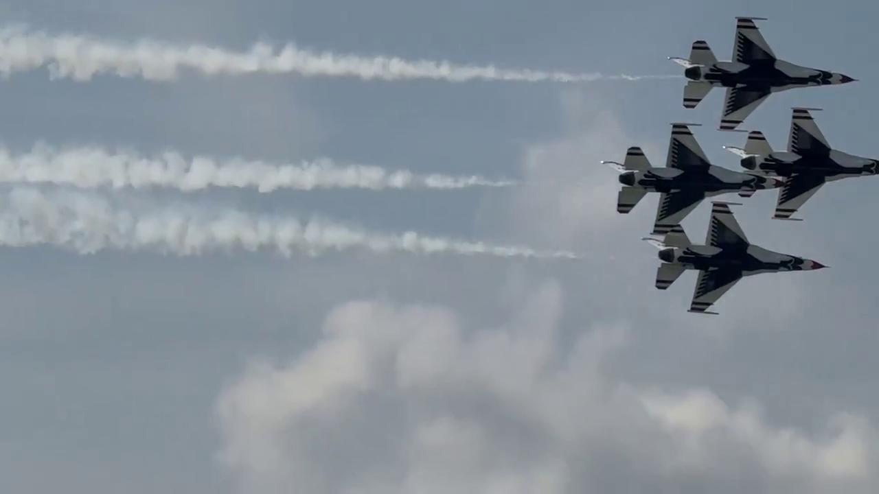 Video thumbnail for US: Thunderbirds' Performance at Rochester Airshow 2026.