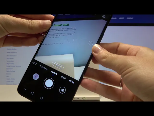 Video thumbnail for How to Use Camera Leveler in HUAWEI P Smart 2021 – Horizontal Level