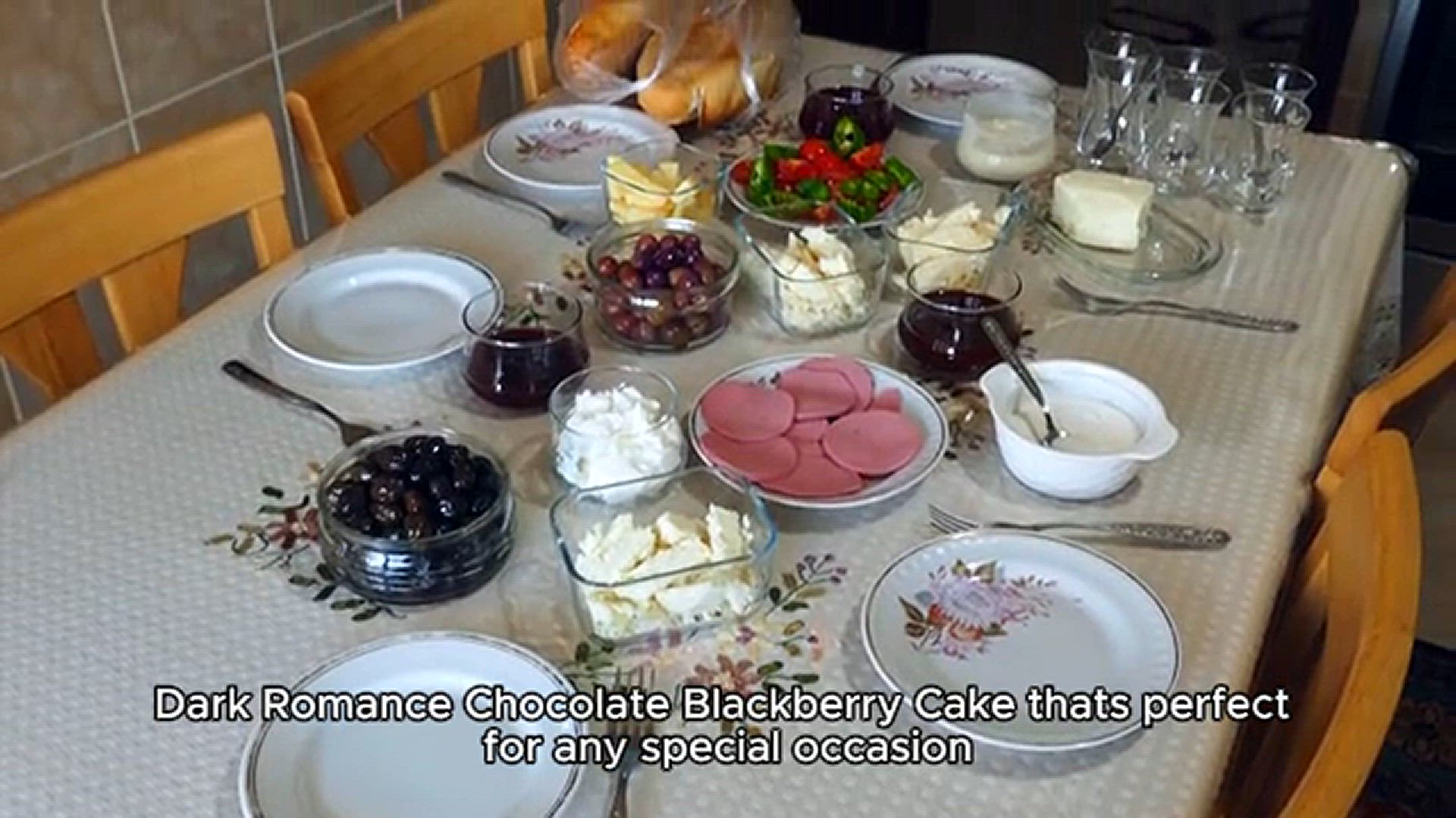 'Video thumbnail for Dark Romance Chocolate Blackberry Cake Recipes'