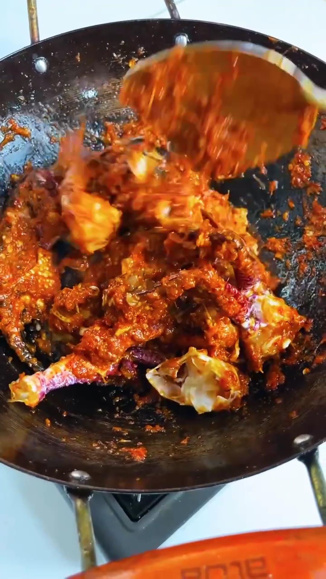 Video thumbnail for Singaporean crab recipe