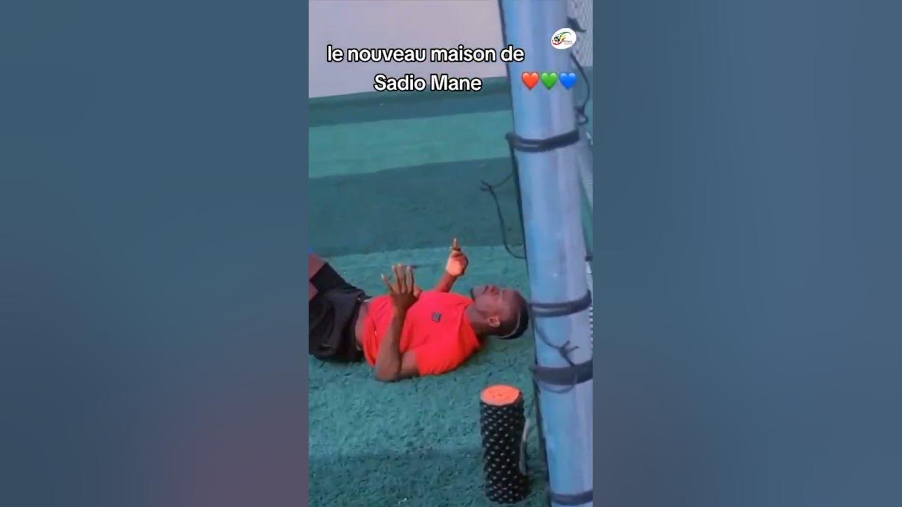 Video thumbnail for Sadio Mane s'entraine dans sa nouvelle maison au Sénégal