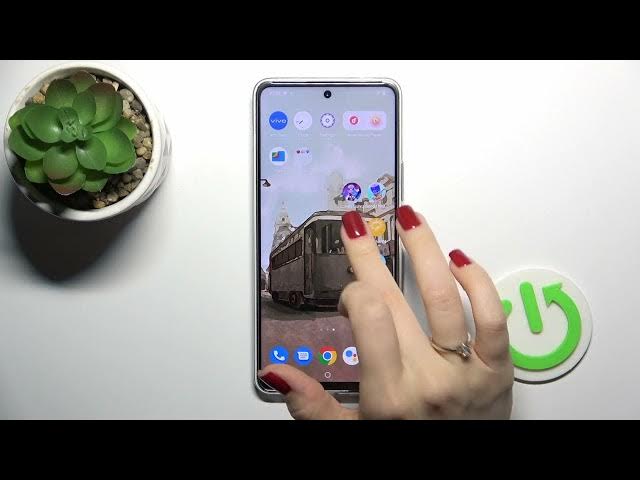 Video thumbnail for How to Create & Manage Home Screen App Folders on VIVO Y36
