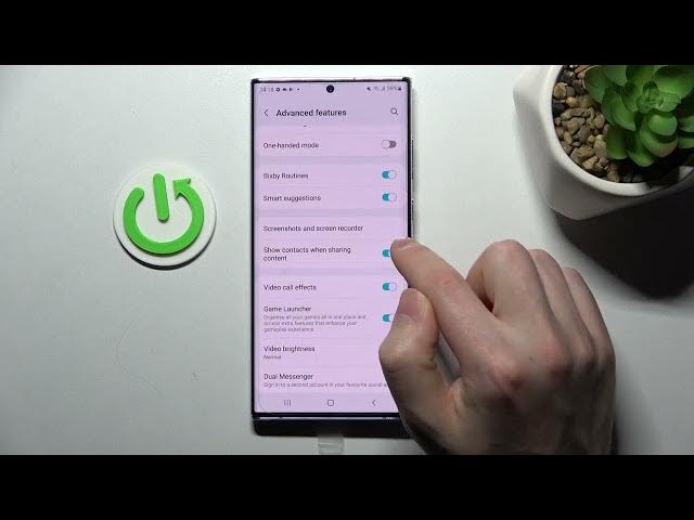 Video thumbnail for Samsung Galaxy S22 Ultra - How To Turn On & Off Touch Marks In Screen Recording
