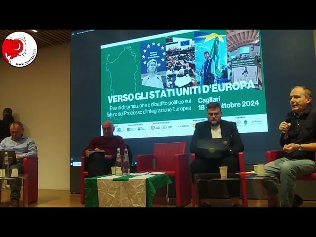 Video thumbnail for Un membro del pubblico ravvisa il nucleo federale come elemento indispensabile, pur senza nominarlo.