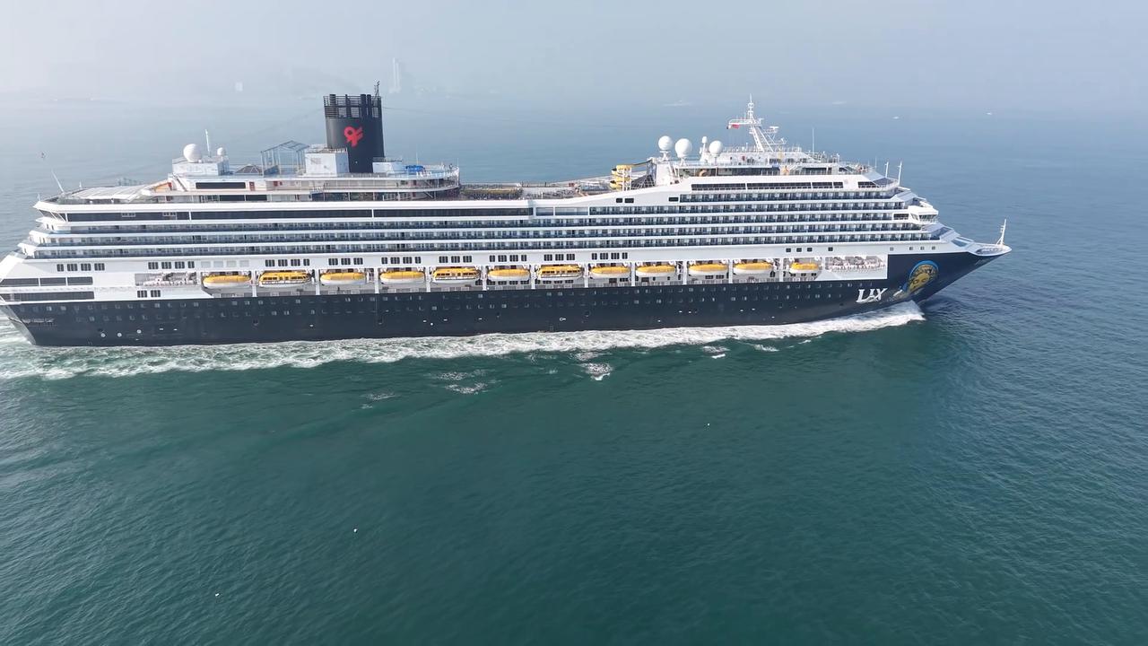 Video thumbnail for China: Luxury Cruise 2.
