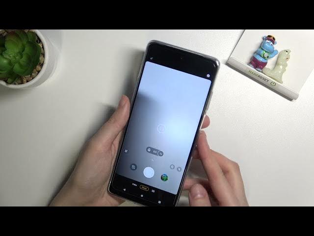 Video thumbnail for How to Change Aspect Ratio in MOTOROLA Moto G200 5G – Ratio Settings