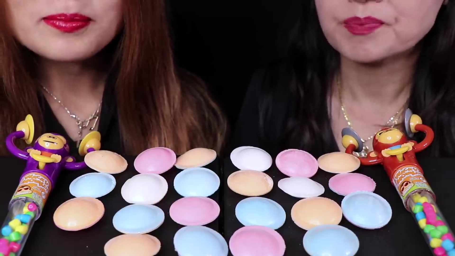 Video thumbnail for ASMR FLYING SAUCERS (Sour Powder)   CANDY WACKY MONKEYS 우주캔디 먹방   Kim Liz Too(720P HD)