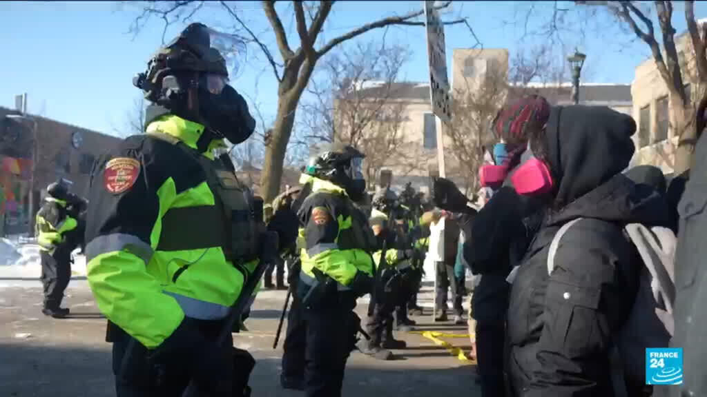 Video thumbnail for Minneapolis: 37-year old Alex Pretti killed by ICE agents