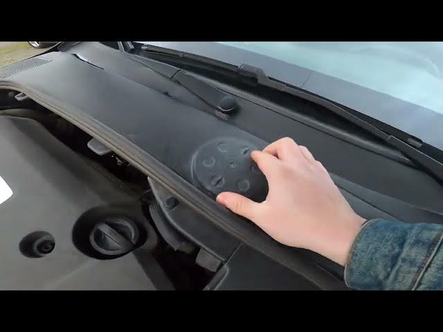 Video thumbnail for Where is Brakes Fluid Reservoir in Volvo V60 I ( 2010 – 2018 ) | Brakes Fluid Reservoir