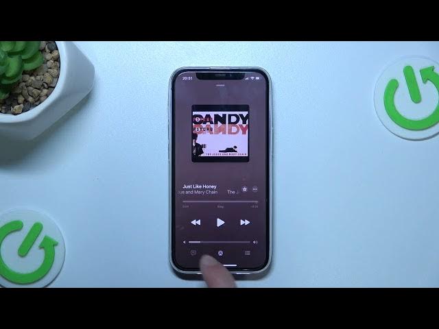 Video thumbnail for How to Do Karaoke on Apple Music