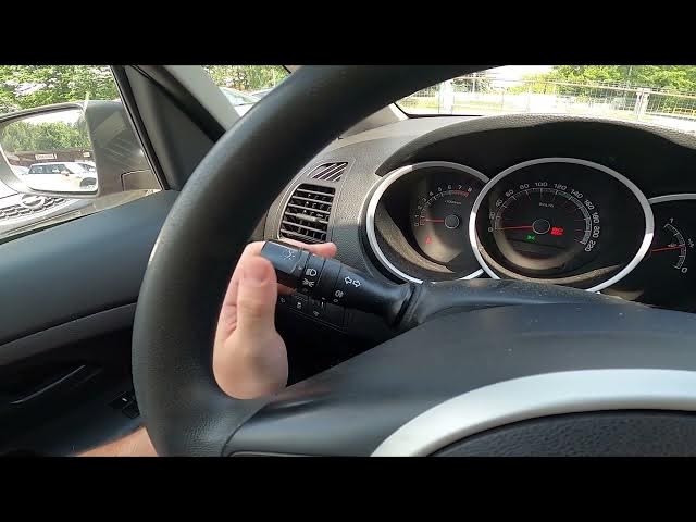 Video thumbnail for How to Enable or Disable High Beam in Kia Venga ( 2009 - 2019 ) | Use High Beam