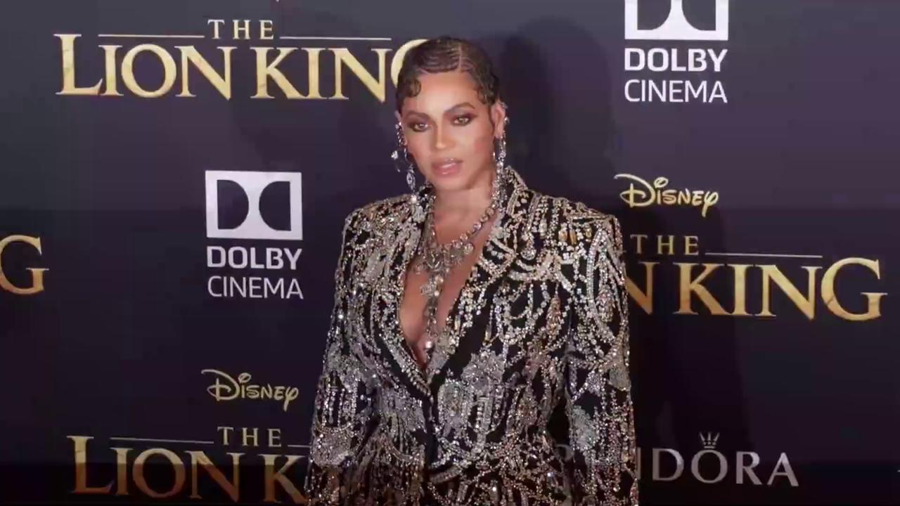 Video thumbnail for UNCAPTIONED: Beyoncé drops first new song in two years.
