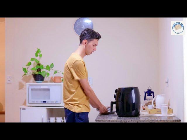 Video thumbnail for Are Air Fryers Safe to Use?