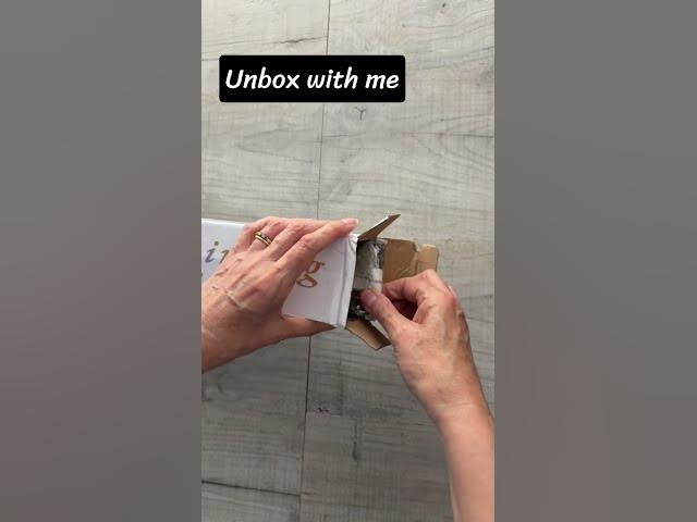 Video thumbnail for What’s actually inside this paint by numbers kit? 🎨 #paintbynumbers #unboxing #art