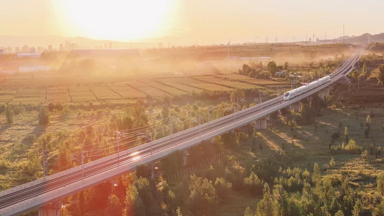 Video thumbnail for China: High-speed Train 3.