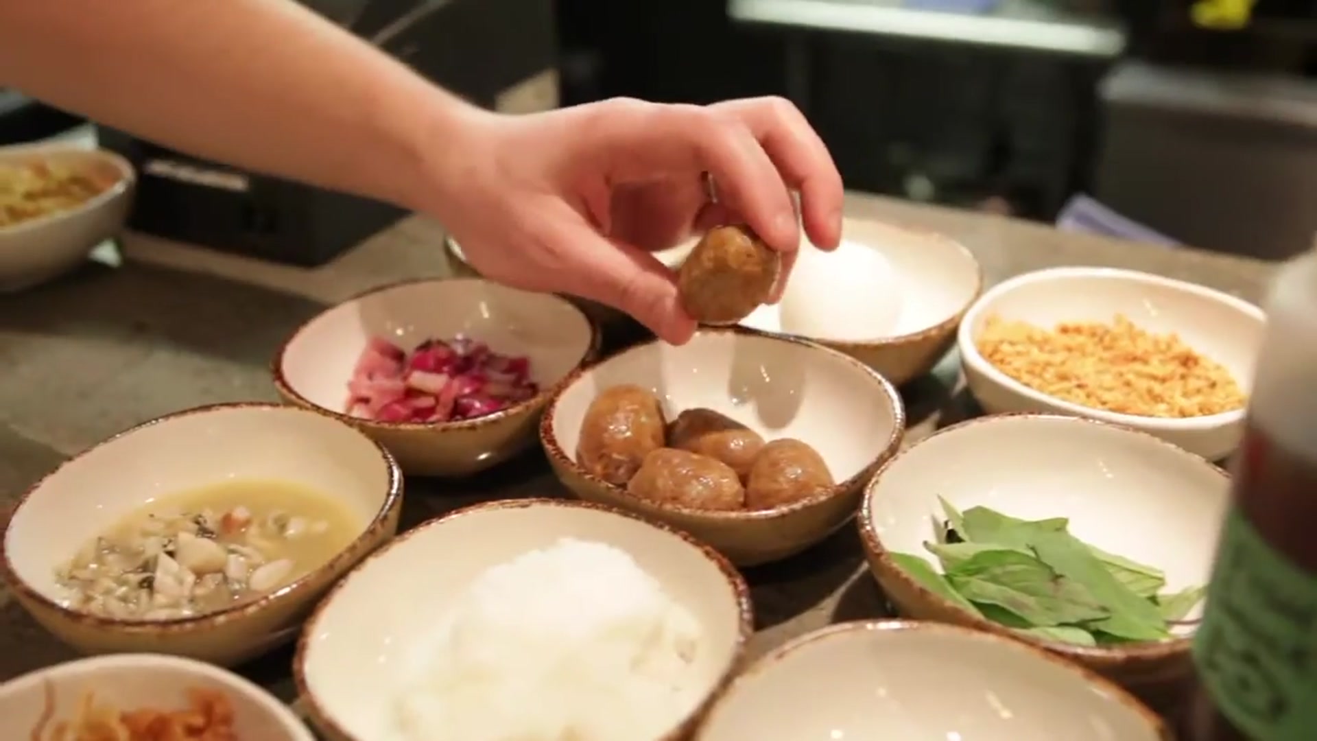 Video thumbnail for Harold Dieterle_ _Sausage_ Congee_ Duck Egg_ - Soundbites(720P_HD)