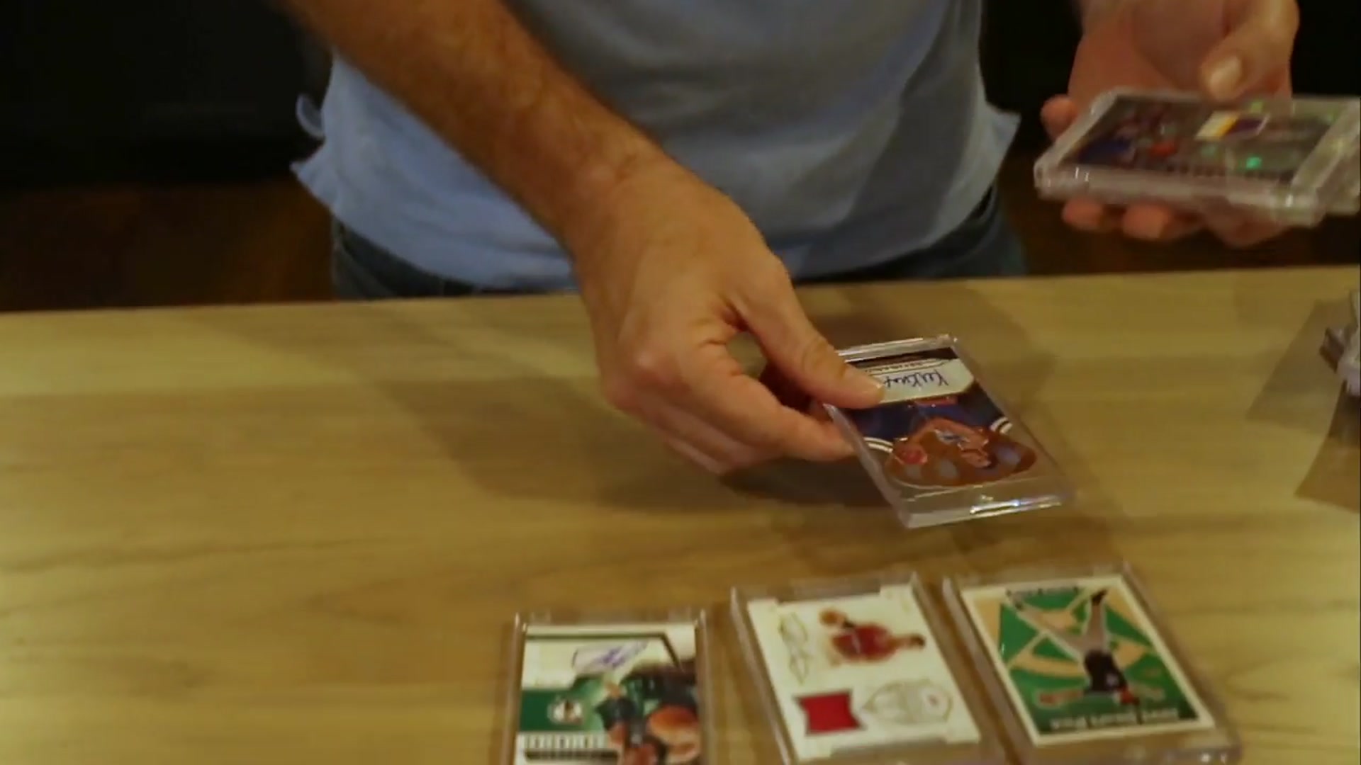 'Video thumbnail for Sports Card Investor: sports card market update: prices dropping during economic turmoil?'