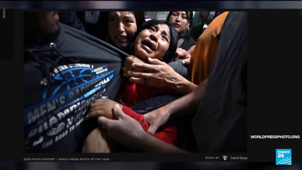 Video thumbnail for Photo of migrant family separation in US scoops World Press prize