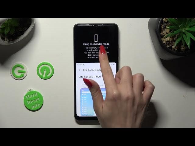 Video thumbnail for How to Shrink Screen of ZTE Blade A72S – Use One Handed Mode