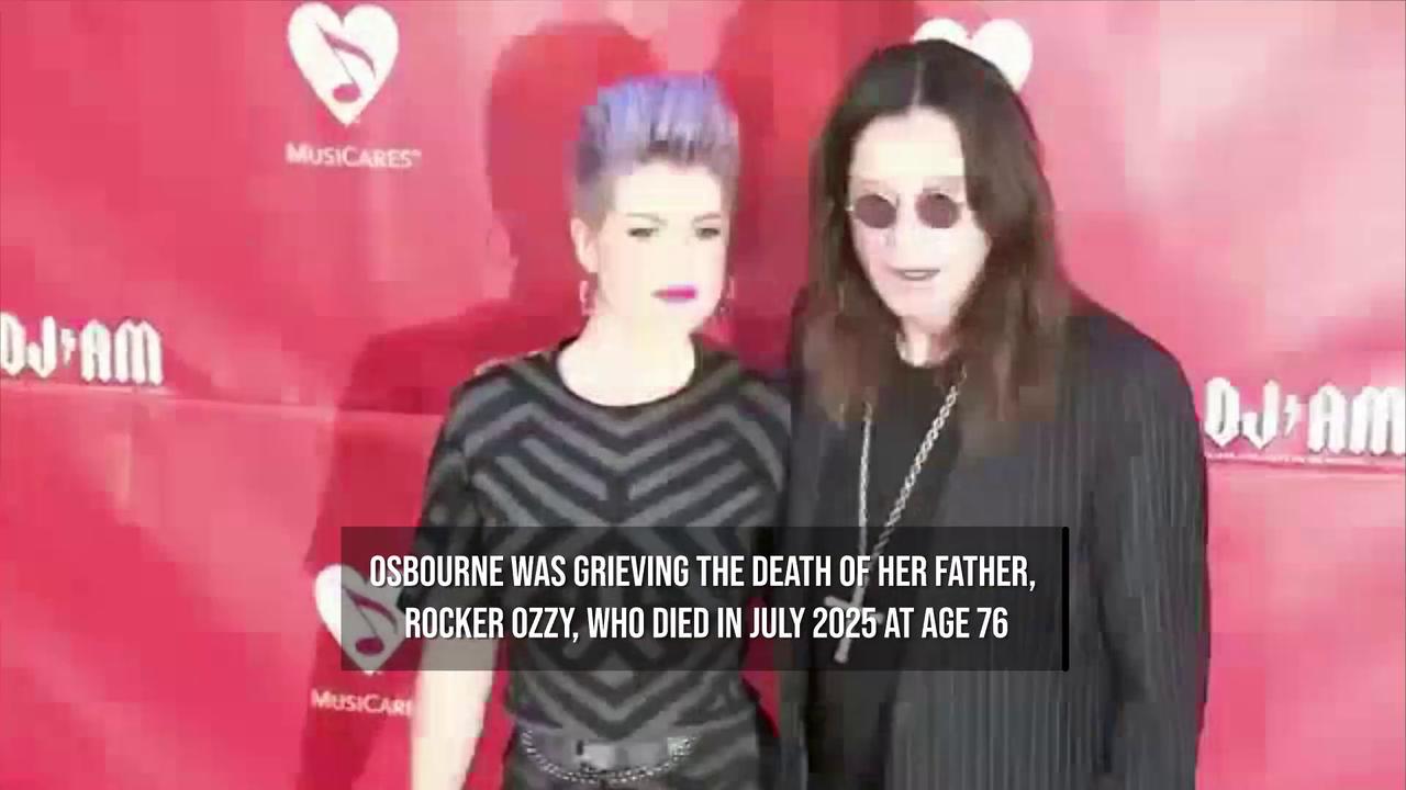 Video thumbnail for NEWS OF THE WEEK: Kelly Osbourne reveals 30-pound weight gain.