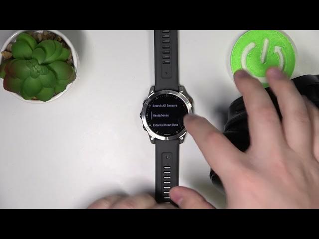 Video thumbnail for How to Connect Bluetooth Headphones to GARMIN Epix 2 - Pari Garmin with Headphones